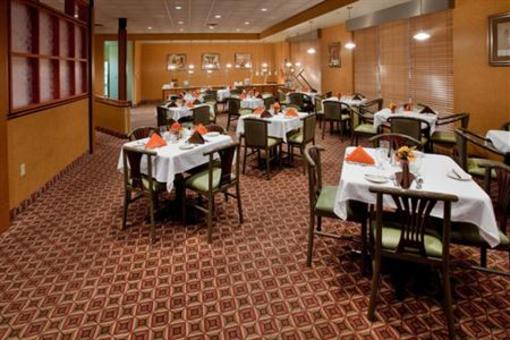 фото отеля Holiday Inn Martinsburg