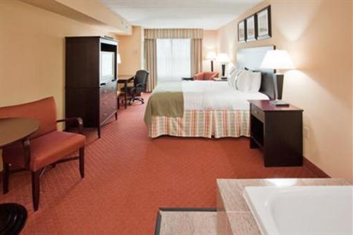 фото отеля Holiday Inn Martinsburg
