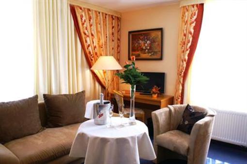 фото отеля Kyffhäuser Hotel Grossharthau