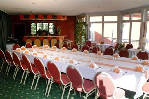 фото отеля Kyffhäuser Hotel Grossharthau