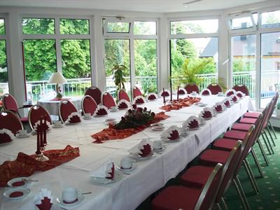 фото отеля Kyffhäuser Hotel Grossharthau