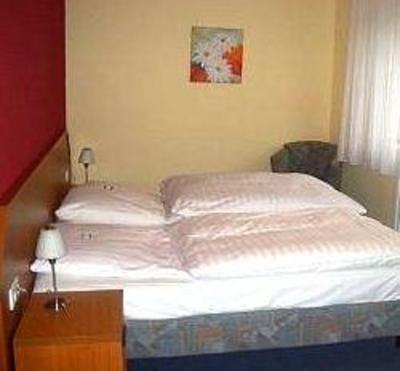 фото отеля Hotel Stadt Schlitz