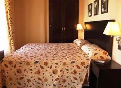 фото отеля Hostal Plaza