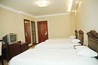 фото отеля Jintan Yizhou Hotel