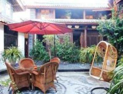 фото отеля Lijiang Shelter Inn