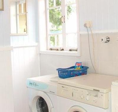 фото отеля Montville Holiday House