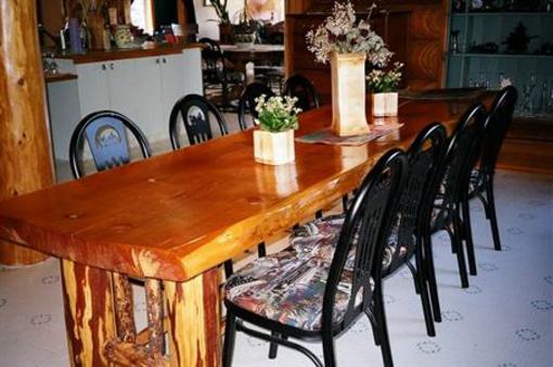 фото отеля Kicking Horse Canyon B&B
