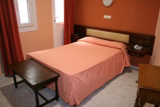 фото отеля Hotel Imperio Toledo