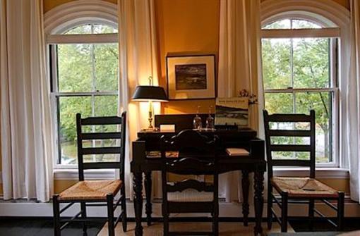 фото отеля Ardmore Inn