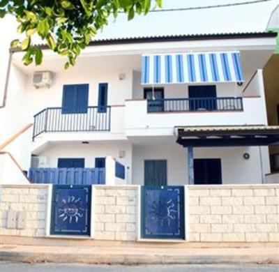 фото отеля Mare In Sicilia Marina Di Ragusa