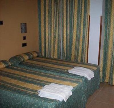 фото отеля Hostal Muralla