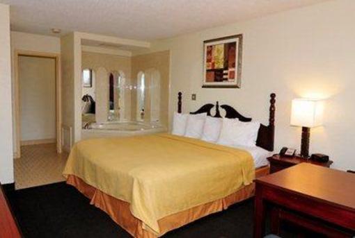 фото отеля Quality Inn Dyersburg
