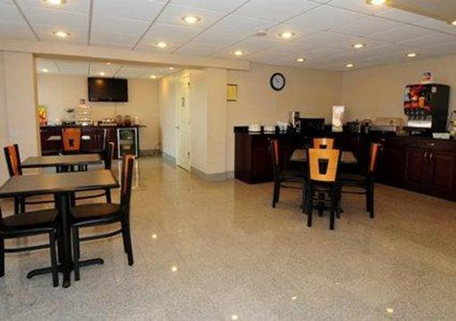 фото отеля Quality Inn Dyersburg