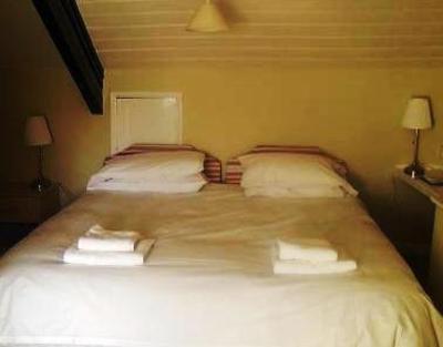 фото отеля Abbots Tea Room Bed & Breakfast
