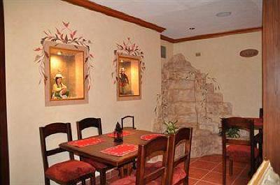 фото отеля Morenica del Rosario Hotel