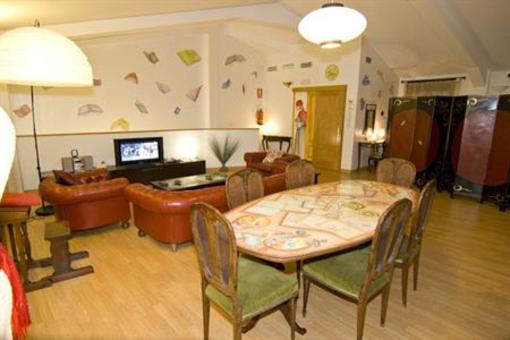 фото отеля Apartamentos La Casa Pintada Caceres