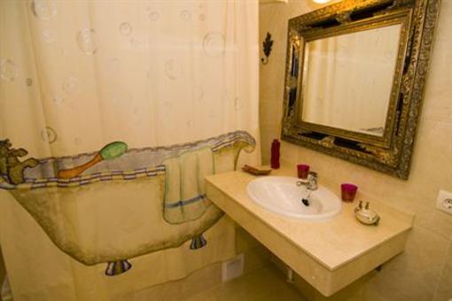 фото отеля Apartamentos La Casa Pintada Caceres