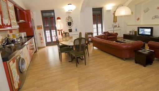 фото отеля Apartamentos La Casa Pintada Caceres