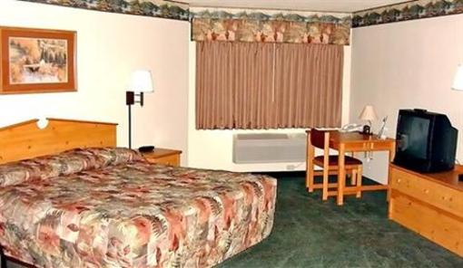 фото отеля AmericInn Lodge & Suites Ladysmith