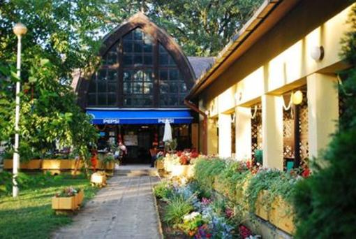 фото отеля Balatontourist Part Hotel