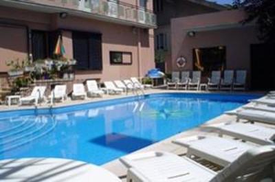 фото отеля Hotel Ducale Riccione