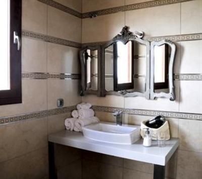 фото отеля Domus Fontana Hotel Restaurant  Fonz