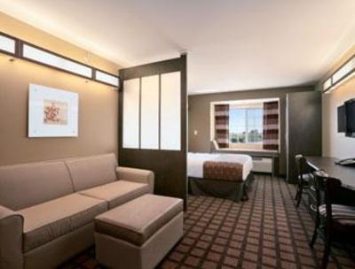 фото отеля Microtel Inn And Suites Sidney