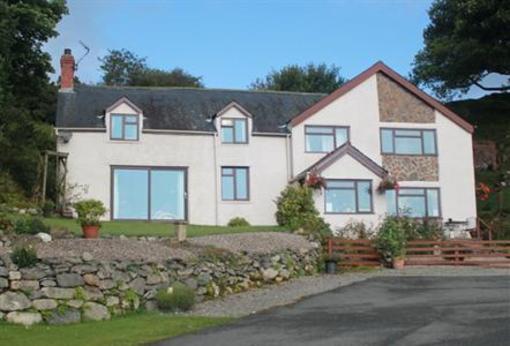 фото отеля Erw Feuirg Farm Guest House Bala