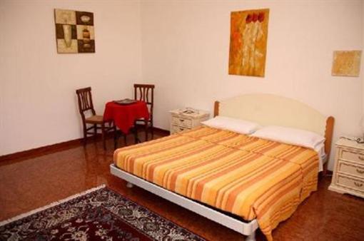 фото отеля La Goccia B&B