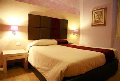 фото отеля Rest In Lucca Apartments & Suites