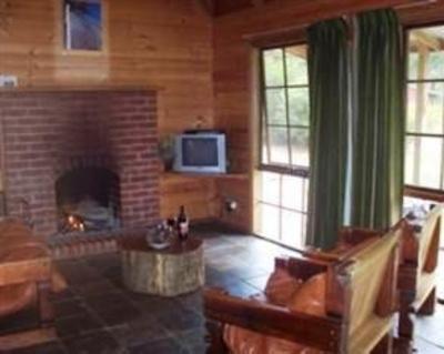 фото отеля Maroo Park Cottages Bellbrae