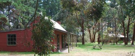 фото отеля Maroo Park Cottages Bellbrae