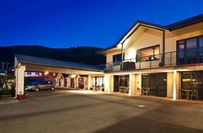 фото отеля Broadway Motel Picton (New Zealand)