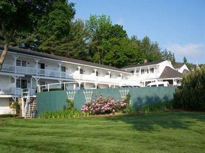 фото отеля Center Harbor Inn on Lake Winnipesaukee