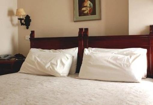 фото отеля Aldaba Hotel