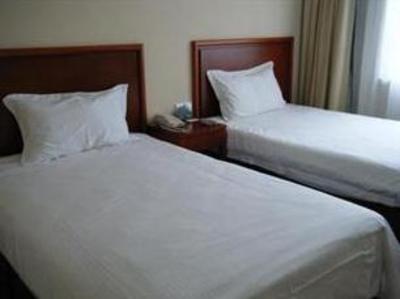 фото отеля Green Tree Inn Kunming Guomao