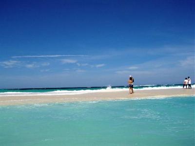 фото отеля Camiguin Island Golden Sunset Beach Club