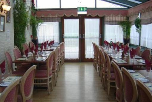 фото отеля Papillon Woodhall Arms