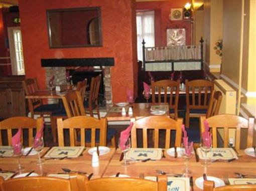 фото отеля Papillon Woodhall Arms