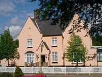 Papillon Woodhall Arms
