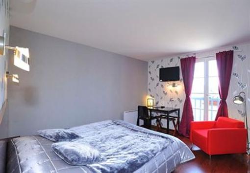 фото отеля Logis Aux Maisons