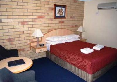 фото отеля Cotswold Motor Inn