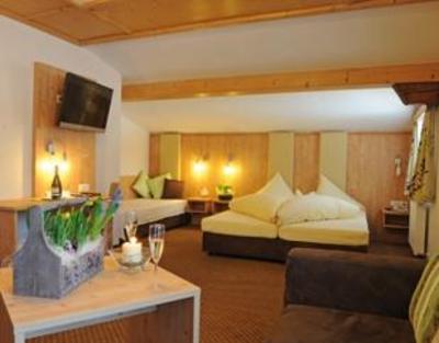 фото отеля Hotel Karlwirt