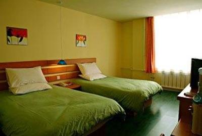 фото отеля Home Inn (Dalian Qingniwa Bridge)