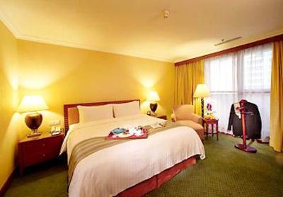 фото отеля Home Inn (Dalian Qingniwa Bridge)