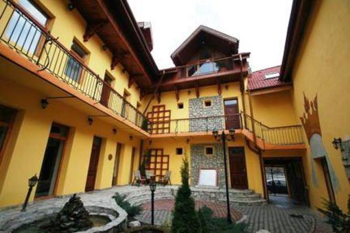 фото отеля Brasoveana Courtyard Hotel Brasov