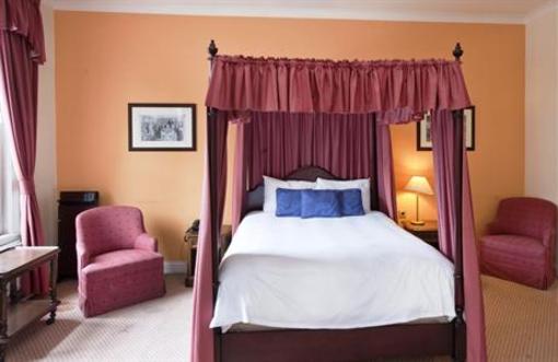 фото отеля King's Head Hotel Wimborne Minster