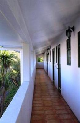 фото отеля Greenlane Manor Motel