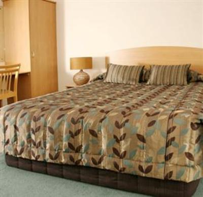 фото отеля Greenlane Manor Motel