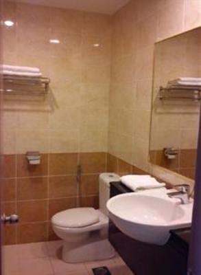 фото отеля Hotel Lintas Plaza